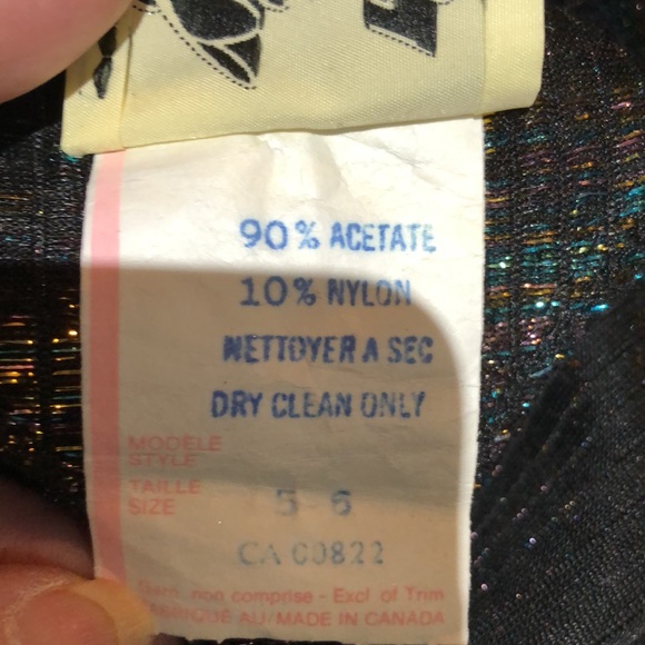 Vintage dress w/removable shoulder pads - Picture 9 of 11